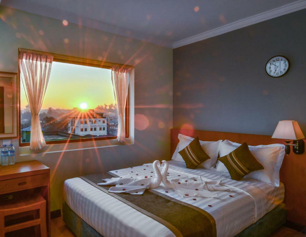 Hotel Sakura Pyinoolwin Pyin Oo Lwin Extérieur photo